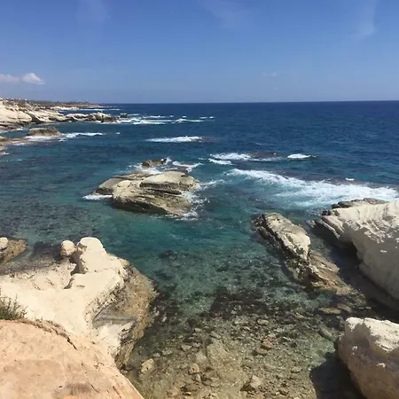 Authentic Village Near Akamas National Park דירה