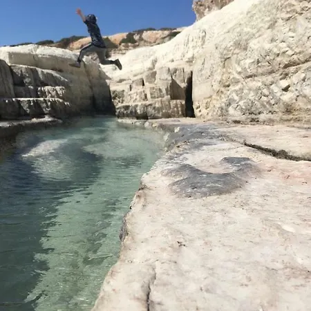Authentic Village Near Akamas National Park Daire *
